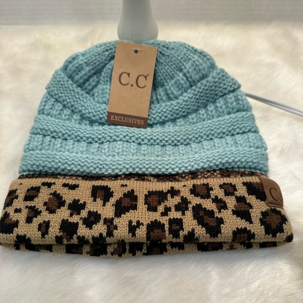 NWT C.C beanie leopard print and mint color #45 color: Mint